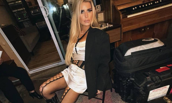 Внешность экстремально похудевшей Джессики Симпсон на новом фото удивила фанатов